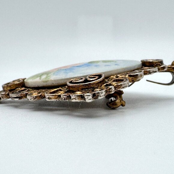 Hand-Painted Floral Porcelain Vtg Brooch Pendant Gold-Tone Signed Ornate Frame - Picture 8 of 8